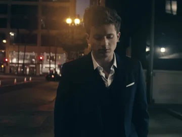 Charlie-Puth-How-Long-screenshot-2017-billboard-1548